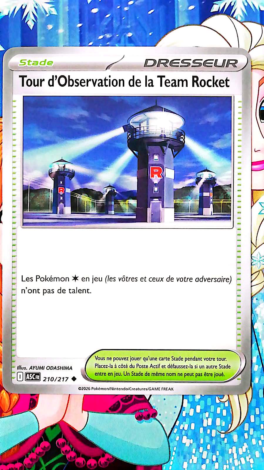 Carte Pokémon Tour d’Observation de la Team Rocket 210/217 – Carte Stade Dresseur – Officielle Française
