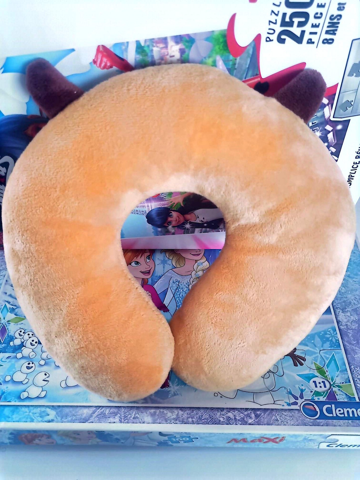 Coussin de Voyage Tour de Cou Enfant Peluche Souriante – Oreiller Cervical