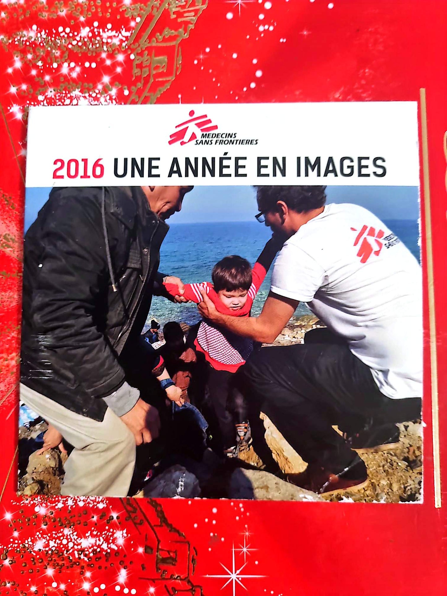 2016 Une Année en Images – Médecins Sans Frontières – DVD Documentaire Humanitaire