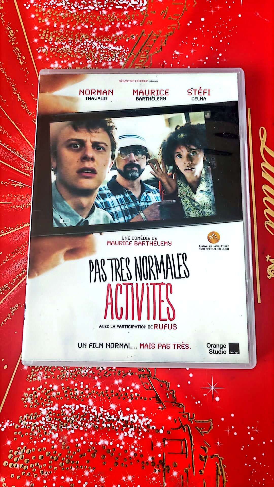 Pas très normal activités DVD vendu en Bon état
