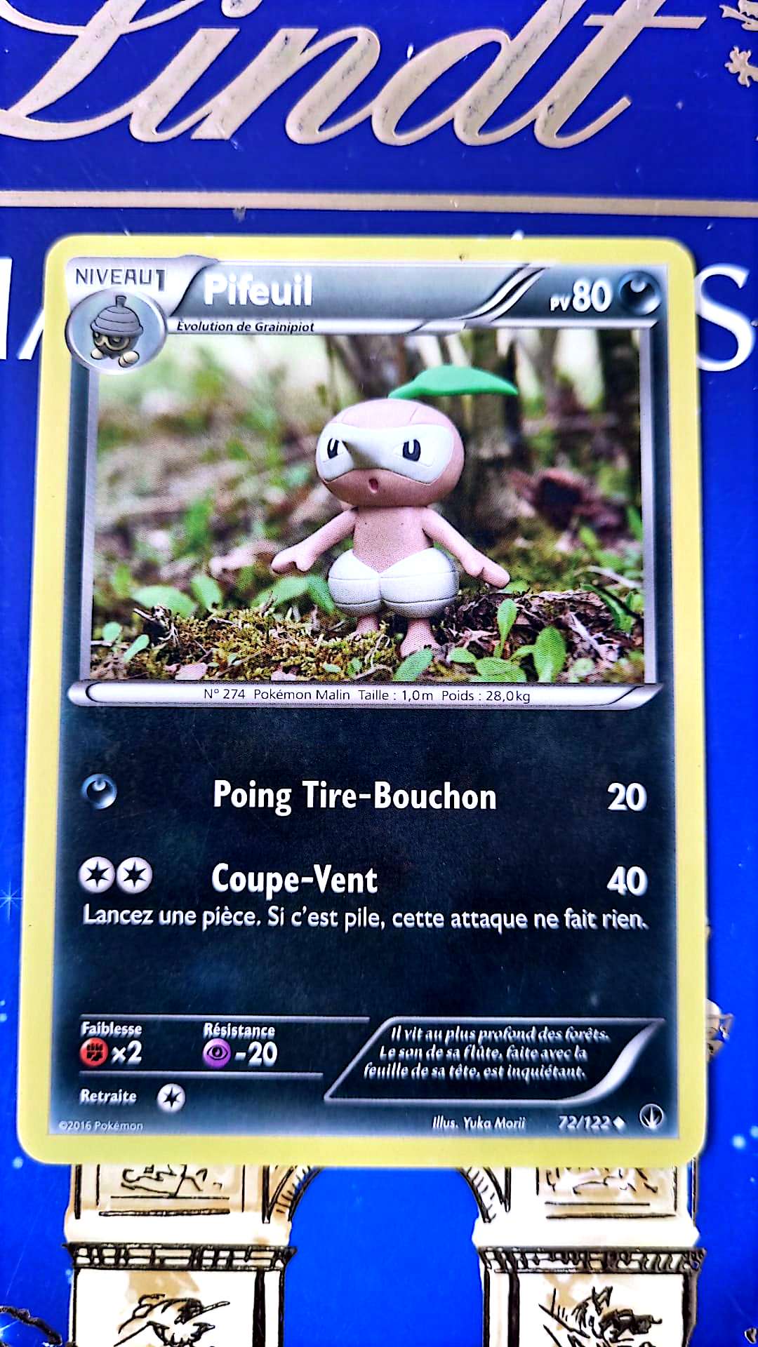 Carte Pokémon pifeuil – PV 80 – Attaques Coup de Griffe et Poing Terre