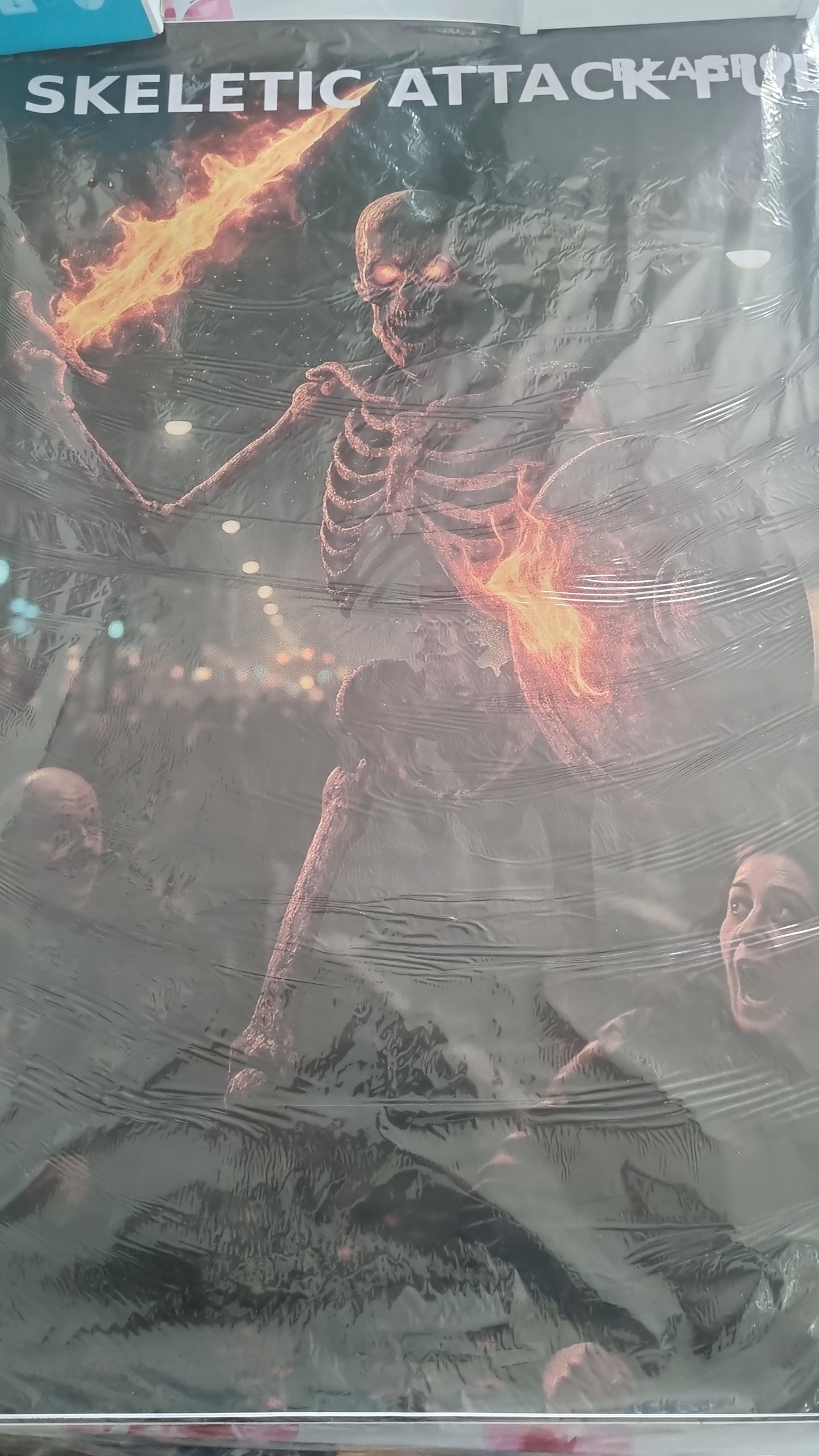 Stickers muraux SKELETIC ATTACK – Squelette en feu terrifiant – Grand format 90x60 cm – Art mural horreur, décoration chambre, salon, gaming room – Exclusif – 8