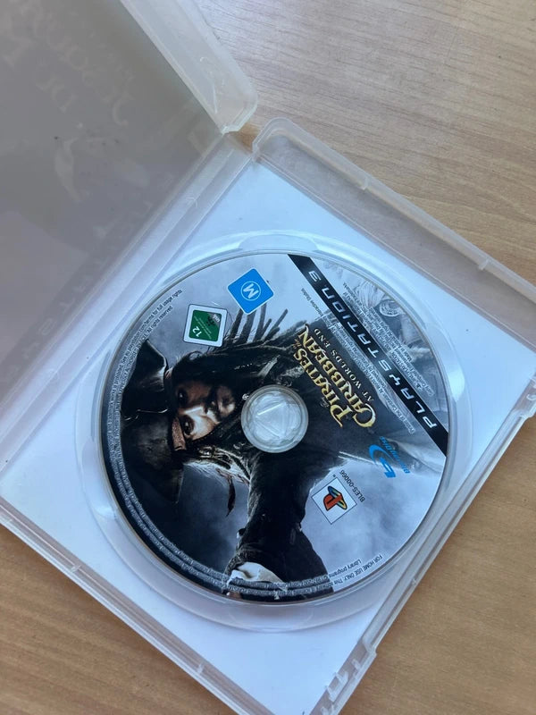 Jeu PS3 Disney pirate des Caraïbes jusqu’au bout du monde