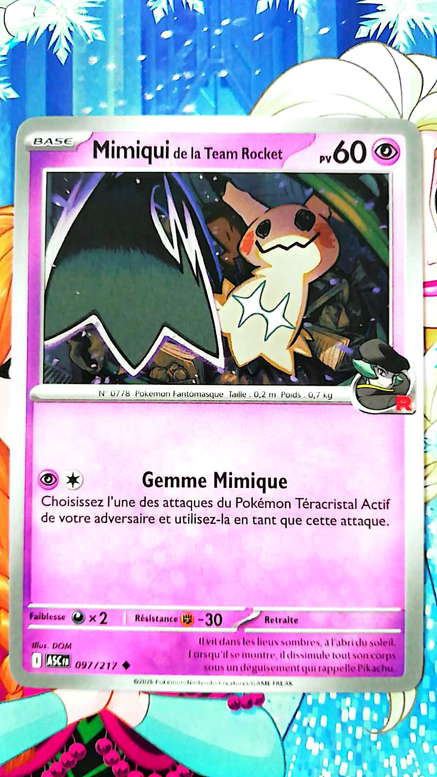 Carte Pokémon Mimiqui de la Team Rocket 097/217 PV 60 – Carte Officielle Française – Pokémon Psy