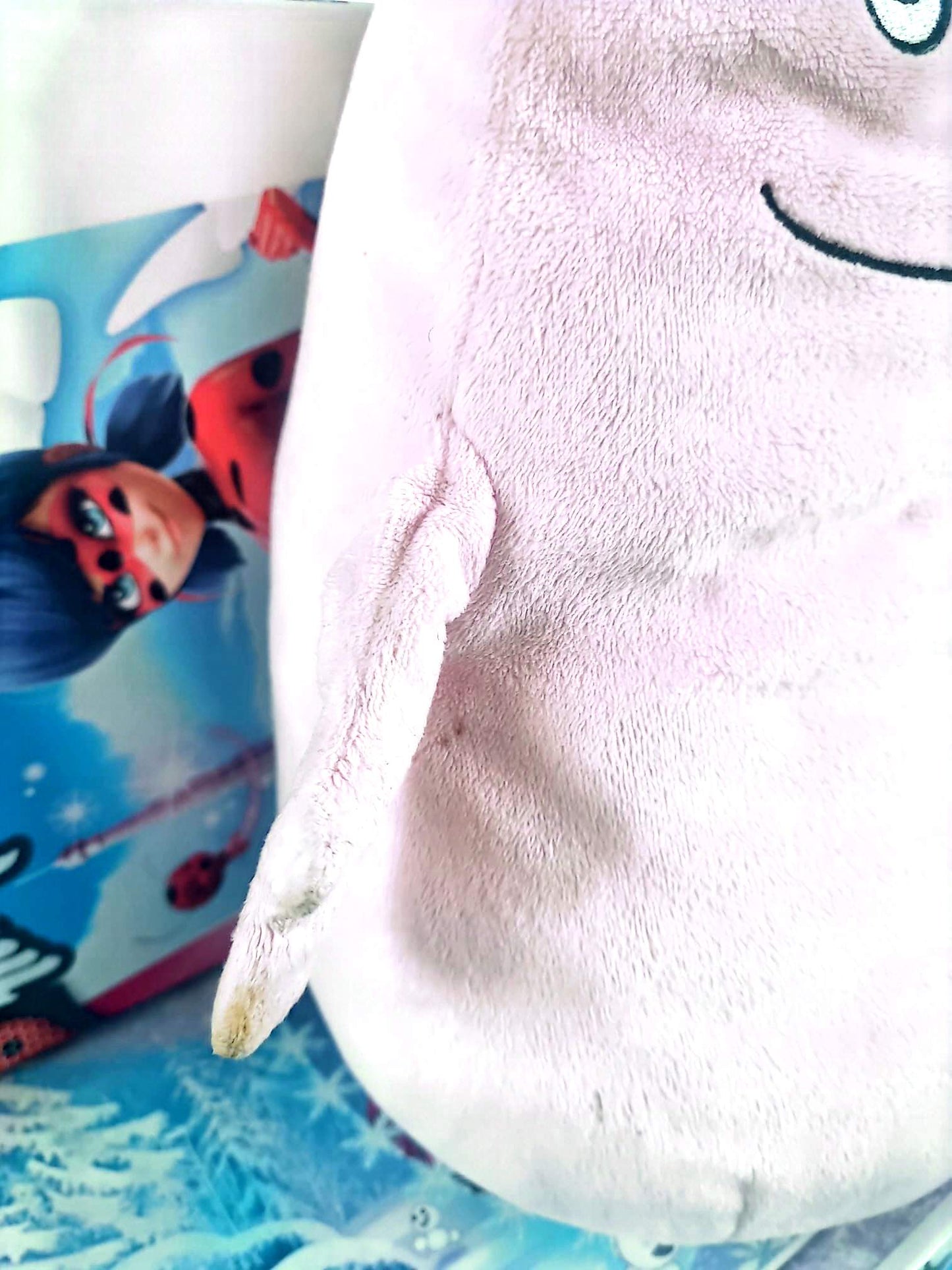 Peluche Rose Personnage Sourire – Doudou Enfant Décoration – Bon État avec Légères Traces