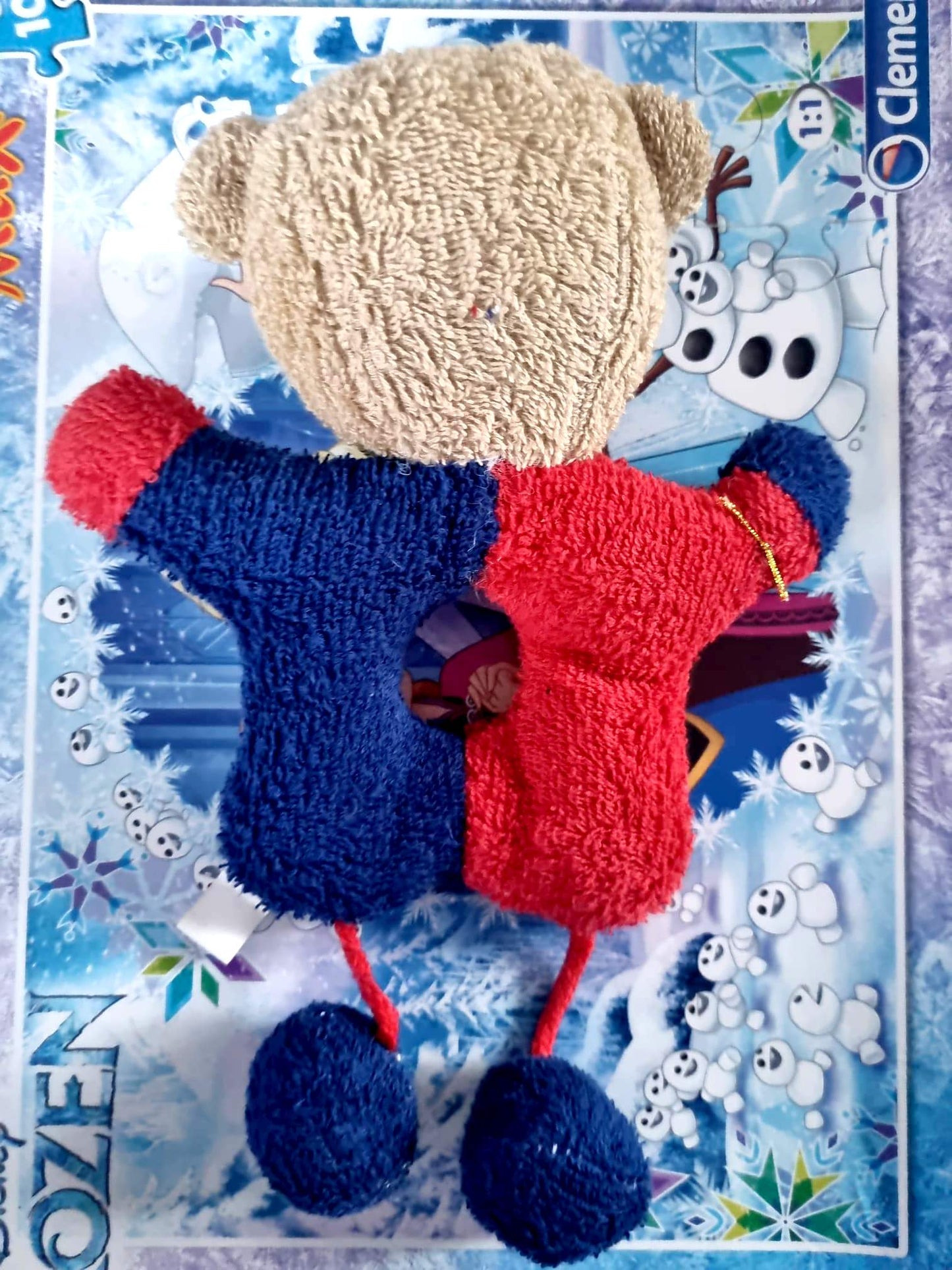 Doudou Ours Rouge et Bleu – Peluche Bébé