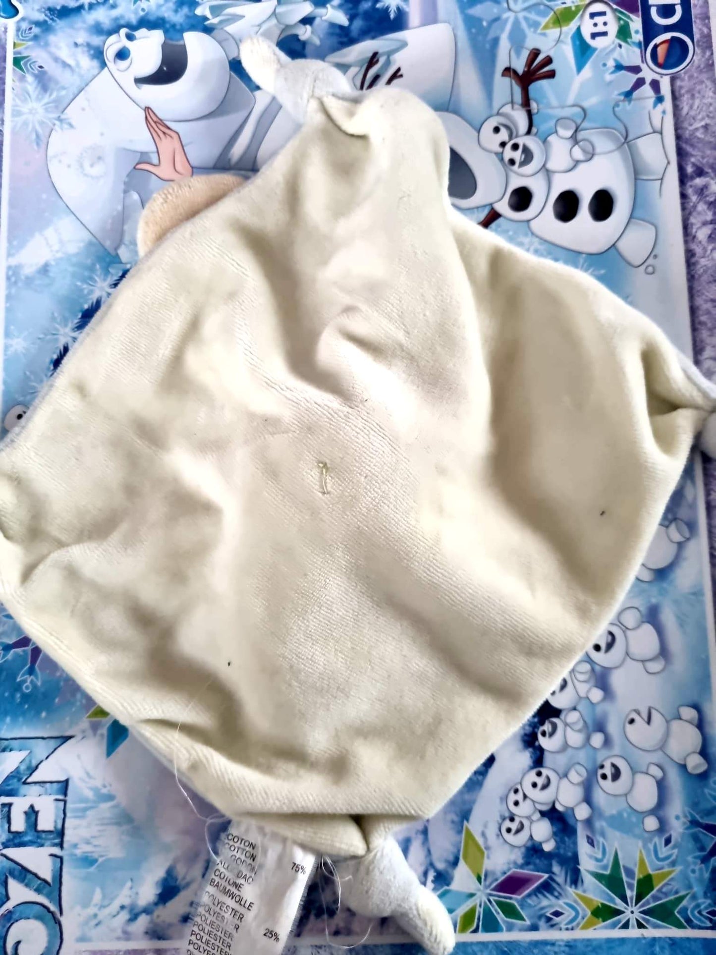 Doudou Bébé Lapin Plat – Motifs Colorés – Peluche