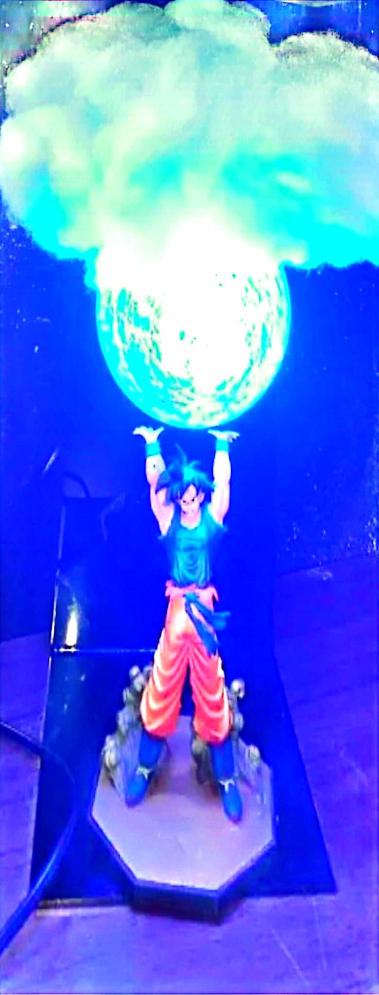 Lampe Figurine Dragon Ball – Goku Genki Dama – Éclairage LED Décoratif – Figurine Lumineuse
