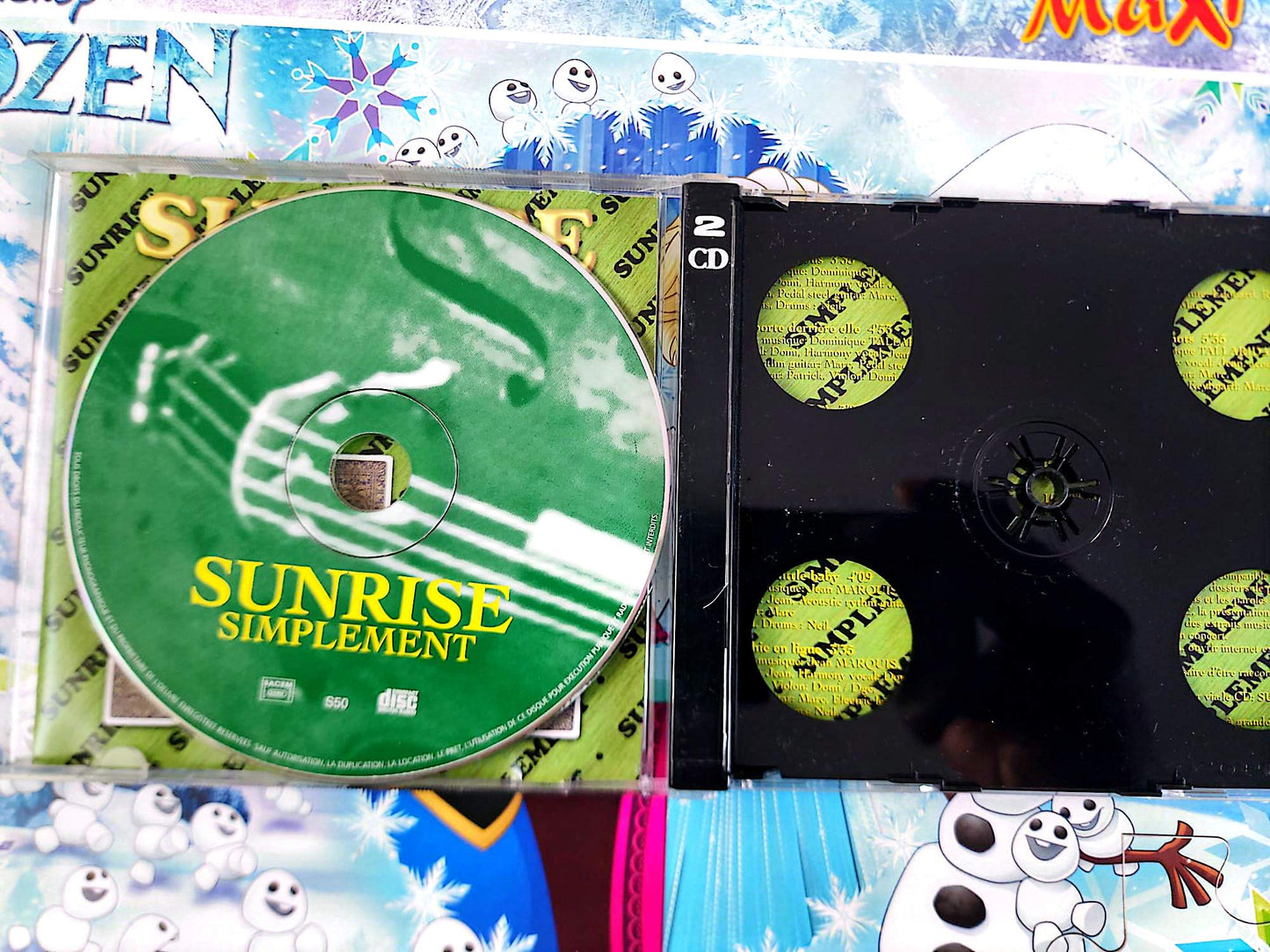 CD Sunrise Simplement Album Folk Country Français 1 Seul CD Présent CD Incomplet