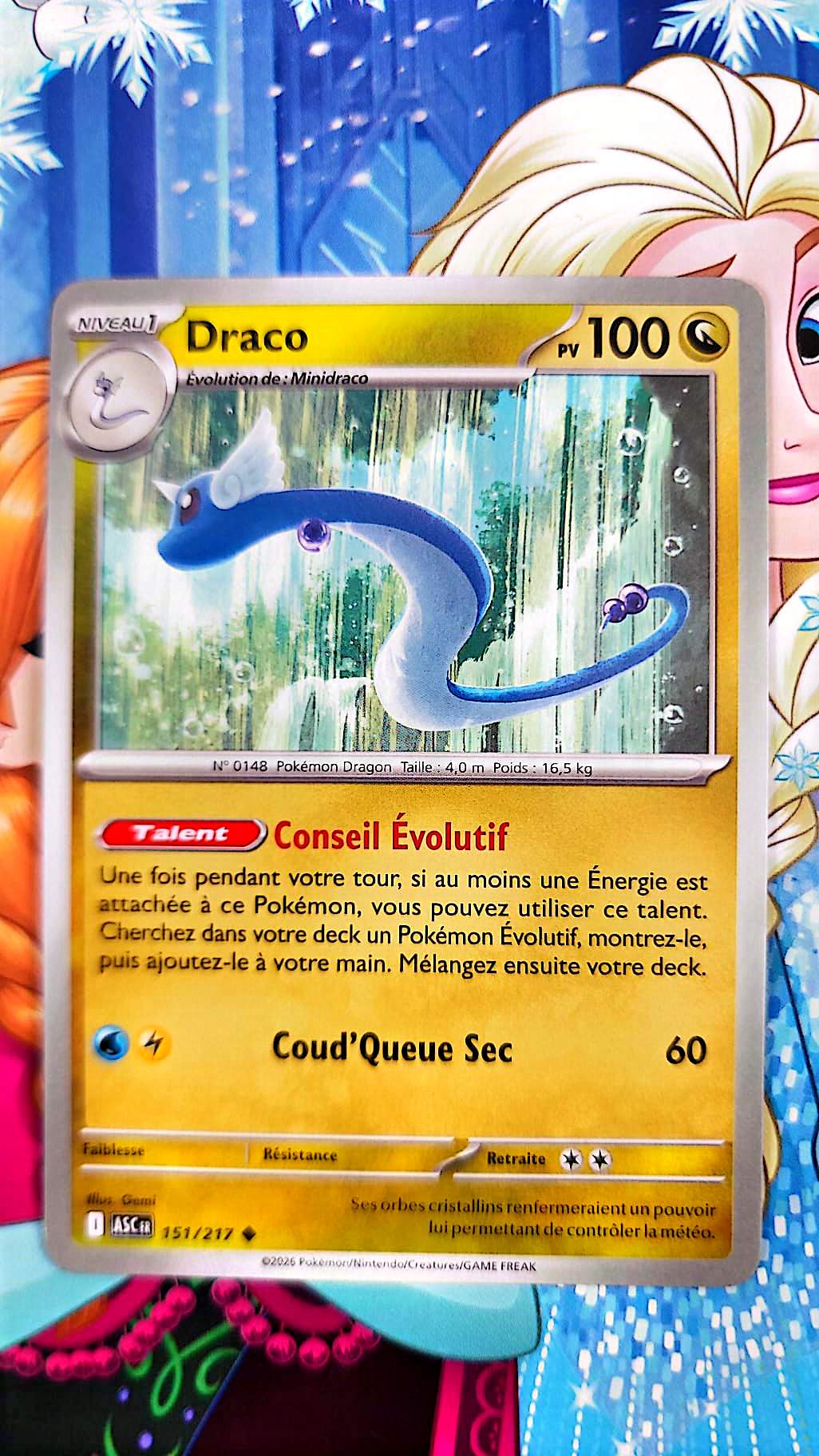 Carte Pokémon Eau/Électrik – Carte TCG Française – Attaque Coud’Queue Sec – Collection & Jeu