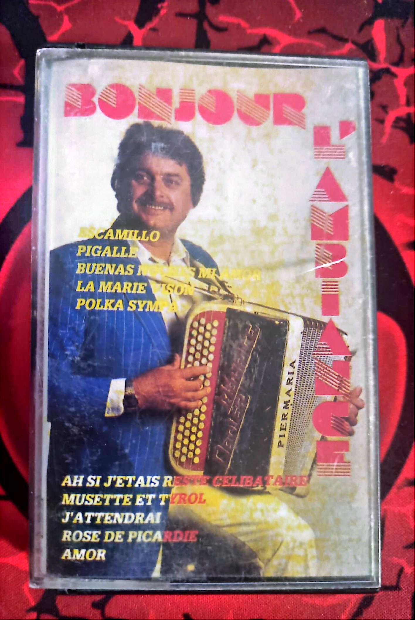 Cassette Audio Bonjour l’Amour – Accordéon Musette – Chanson Française cassette audio