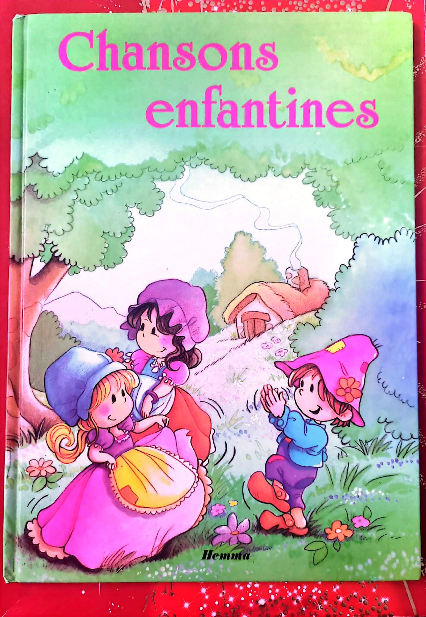 Chansons enfantines – Livre jeunesse illustré – Éditions Hemma – Album cartonné – Français