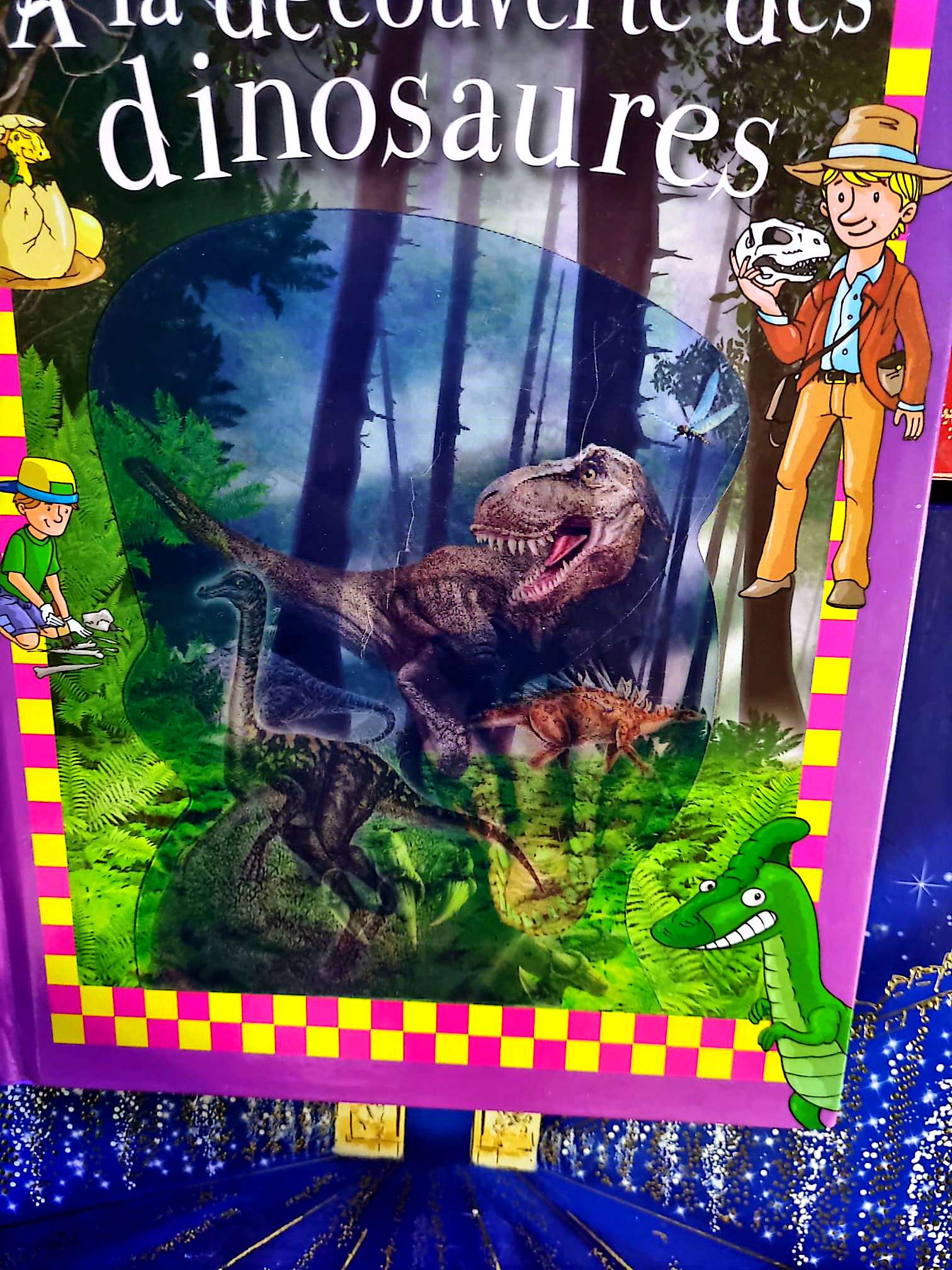 À la découverte des dinosaures | Livre jeunesse illustré | Documentaire enfants livre documentaire