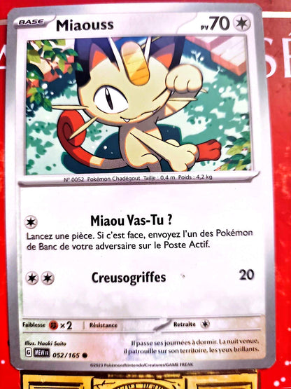 Carte Pokémon Miaouss 052/165 – PV 70 – Version française – Carte à l’unité