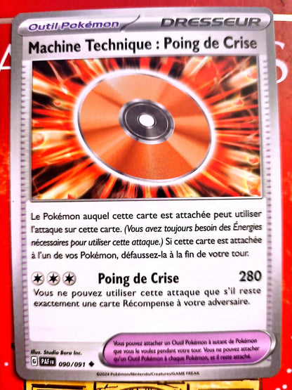 Carte Pokémon Dresseur Outil Machine Technique Poing de Crise 090/091 – Version française – Carte à l’unité
