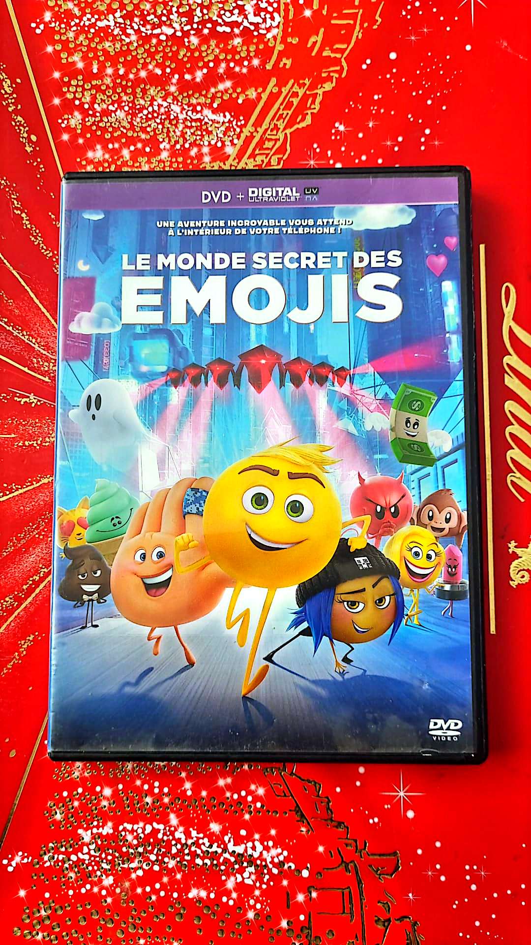 le monde secret des Émojis DVD