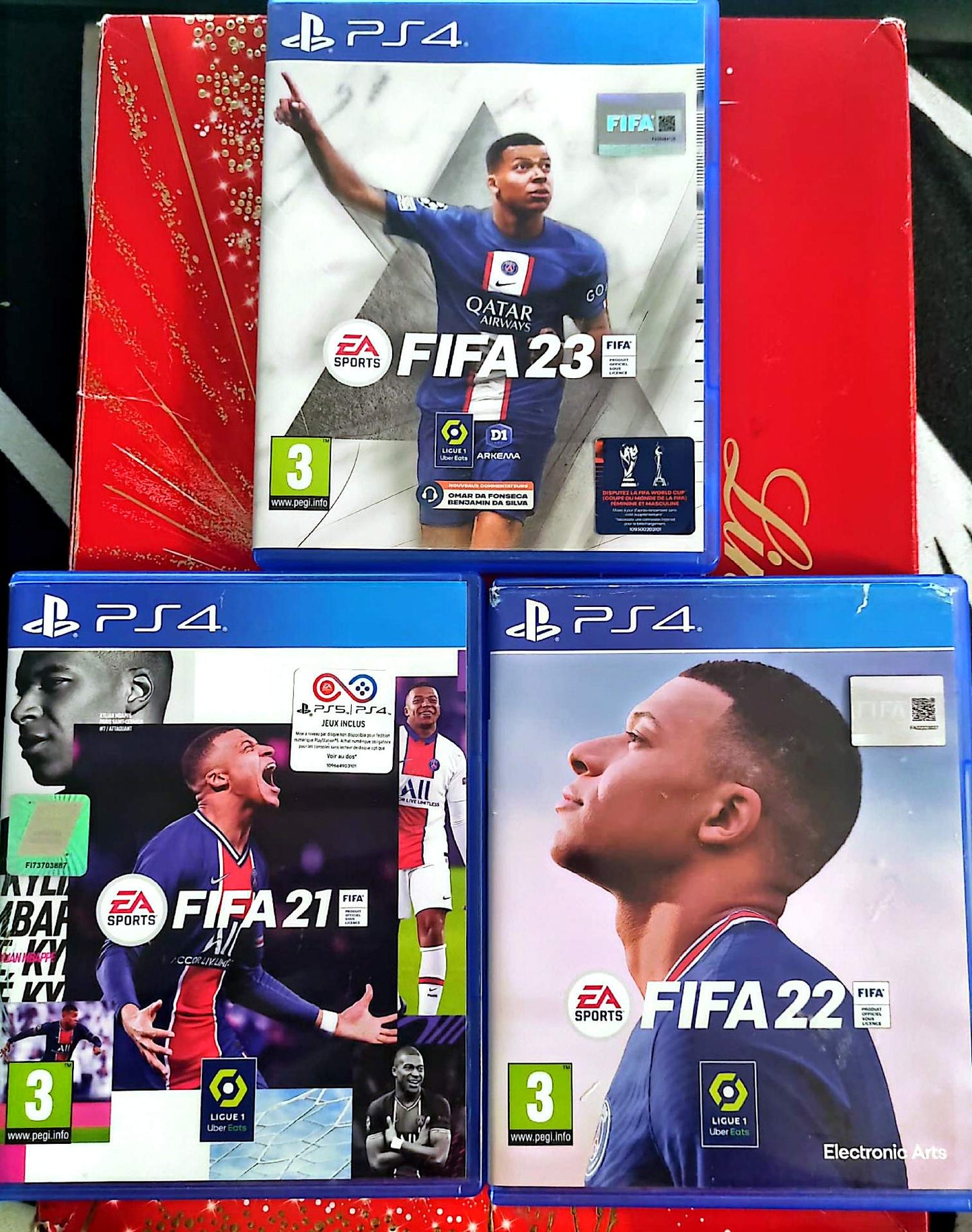 Lot 3 Jeux PS4 FIFA 21 + FIFA 22 + FIFA 23 – Football – Version Française – Disques Fonctionnels