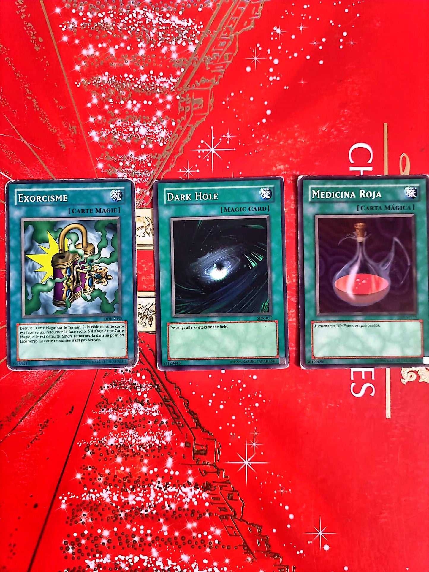 Lot de 3 Cartes Yu-Gi-Oh! Officielles Konami – Dark Hole – Exorcisme – Medicina Roja – Multilingue