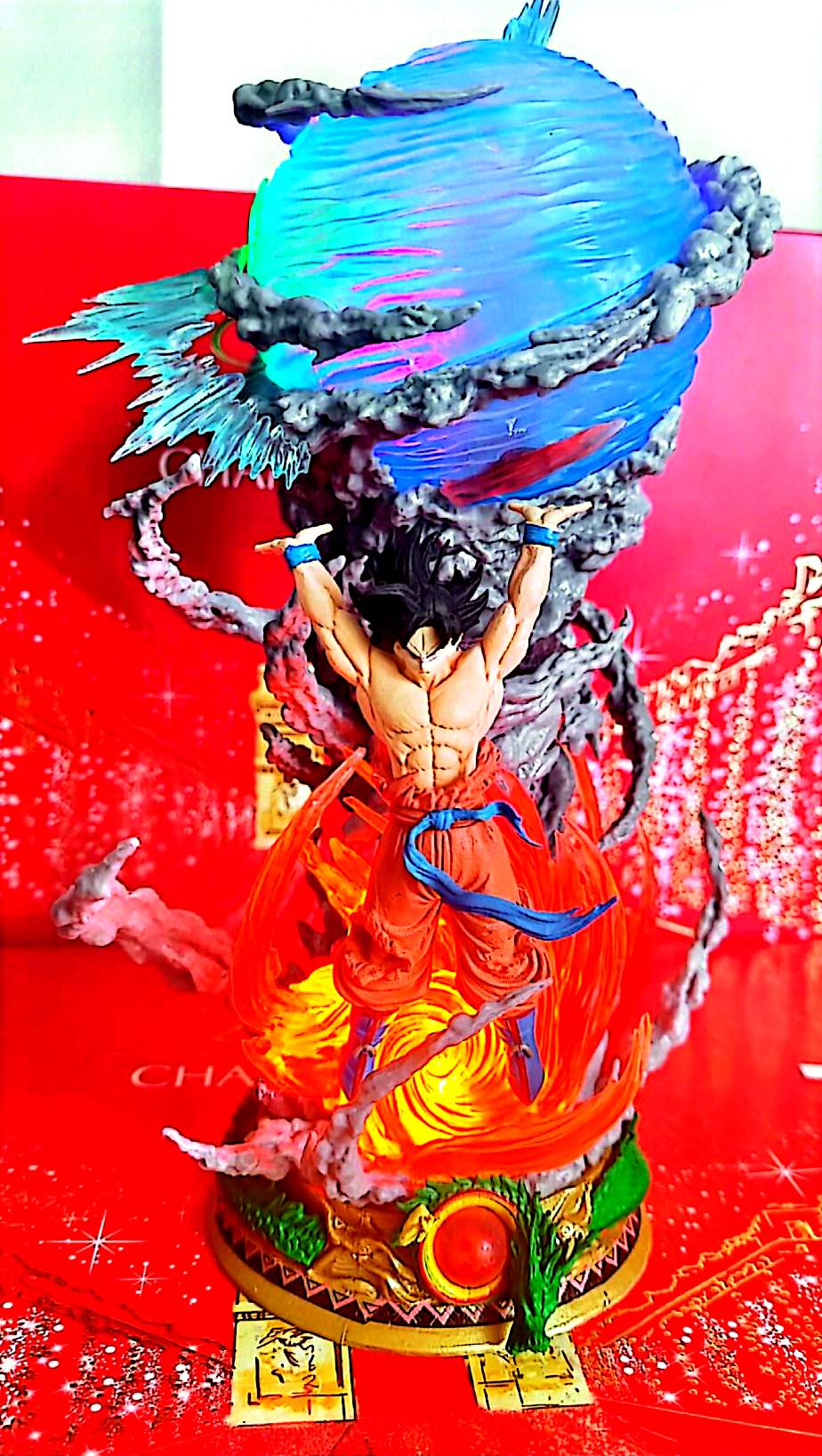 Figurine LED guerrier manga type “Saiyan” – Style inspiré animation japonaise – Statue déco lumineuse effet énergie – 20 à 22 cm