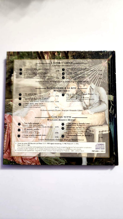 Amours de jeunesse – Instants Classiques Opéra – Livre + CD audio – Très bon état