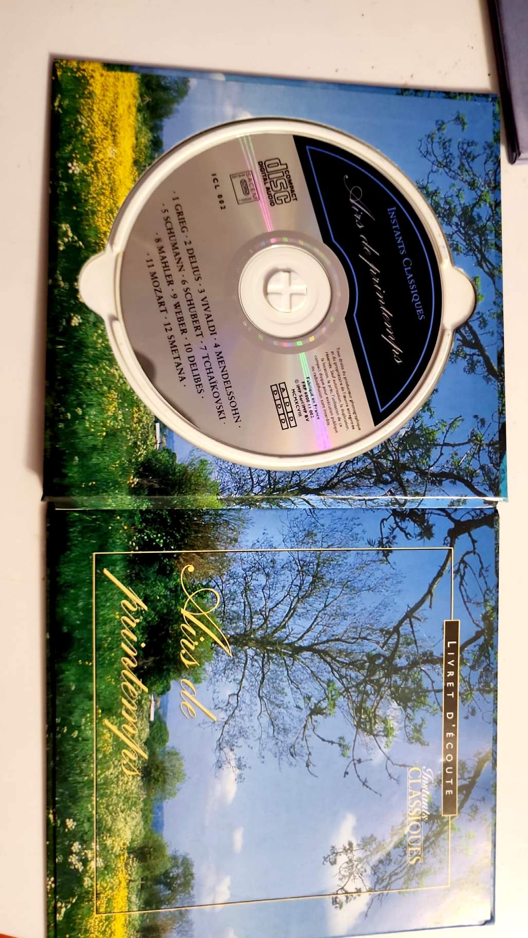 Airs de printemps – Instants Classiques – Livre + CD audio – Très bon état