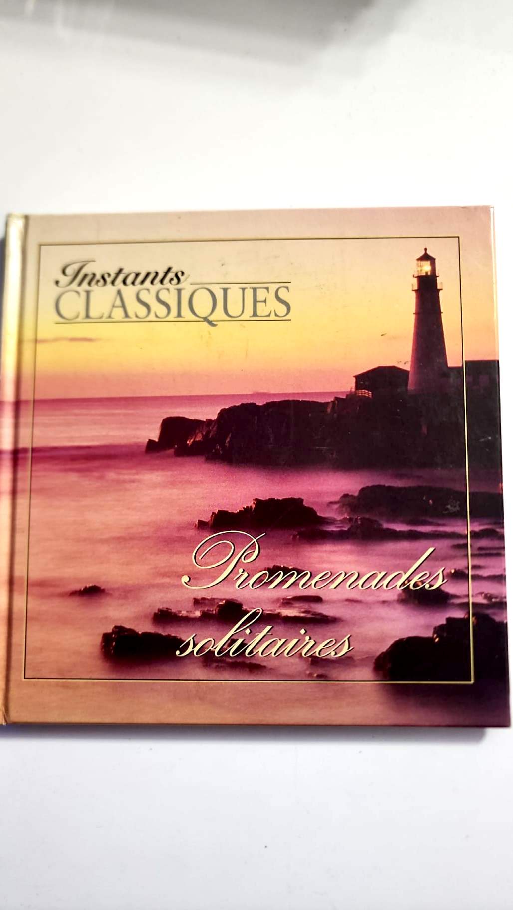 Promenades solitaires – Instants Classiques – Livre + CD audio – Très bon état