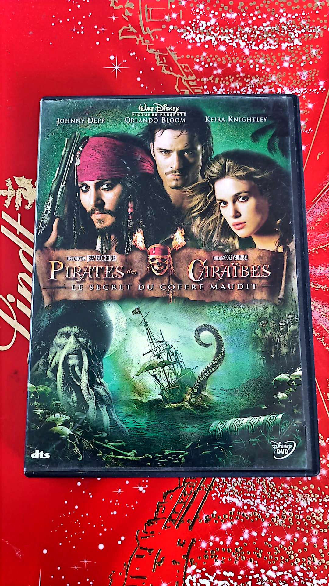 DVD pirates des caraïbes le secret du coffre maudit film complet en francais