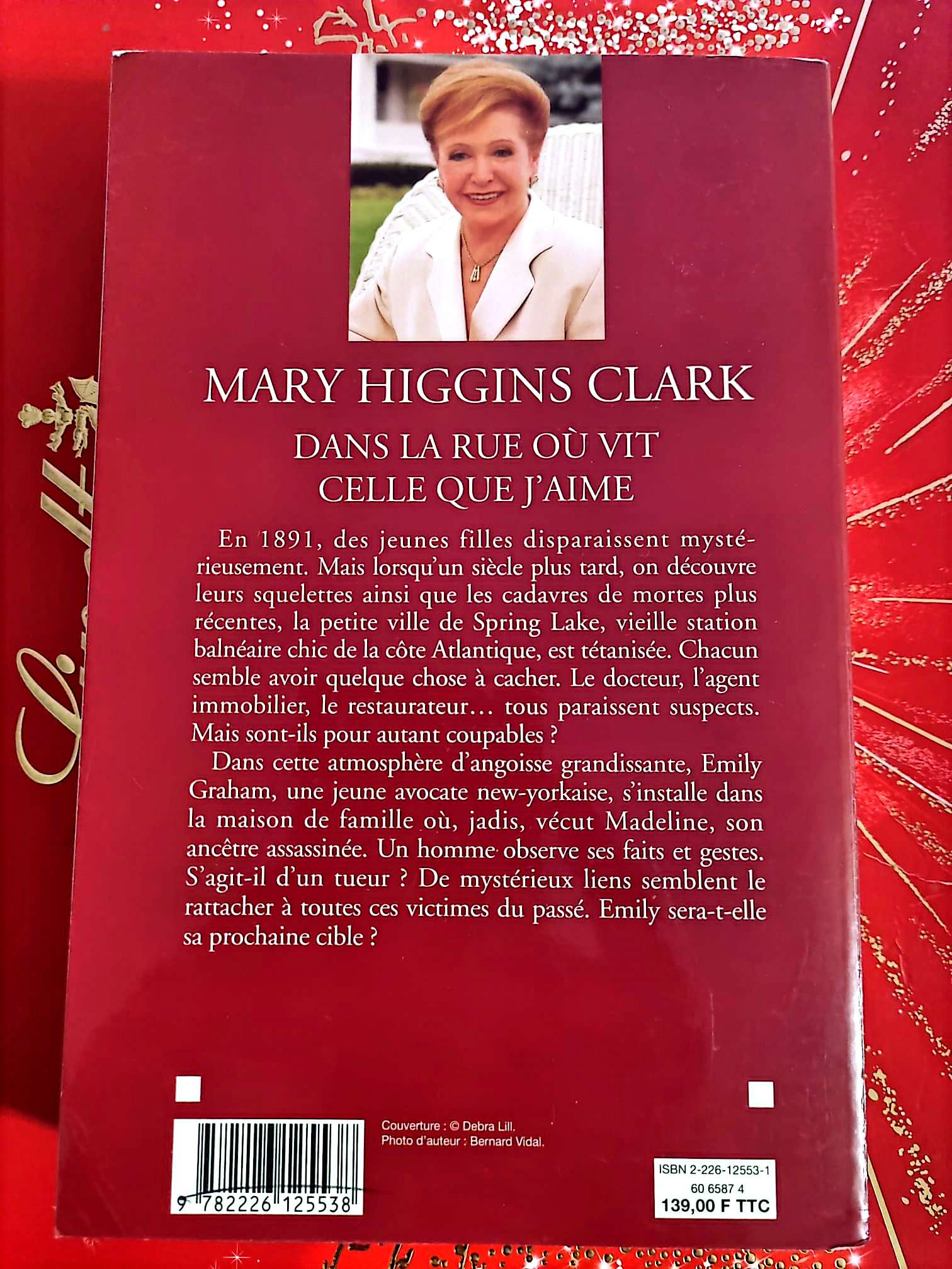 Dans la rue où vit celle que j’aime – Mary Higgins Clark – Roman Policier livre