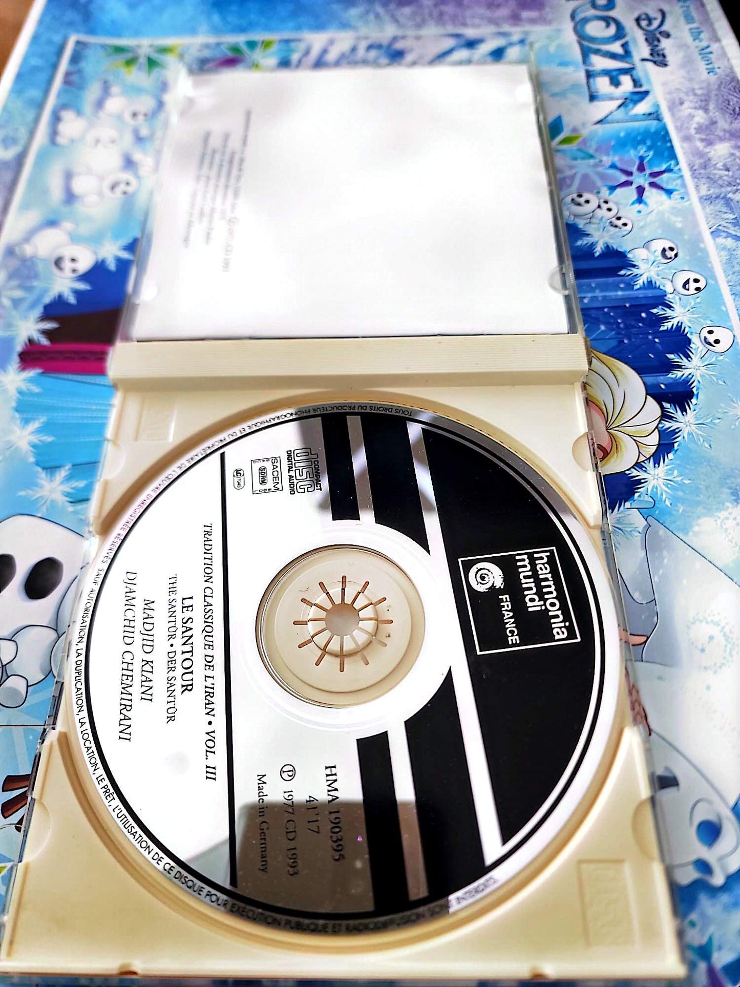 CD Le Santour Tradition Classique de l’Iran Vol 3 Madjid Kiani Djamchid Chemirani Musique du Monde