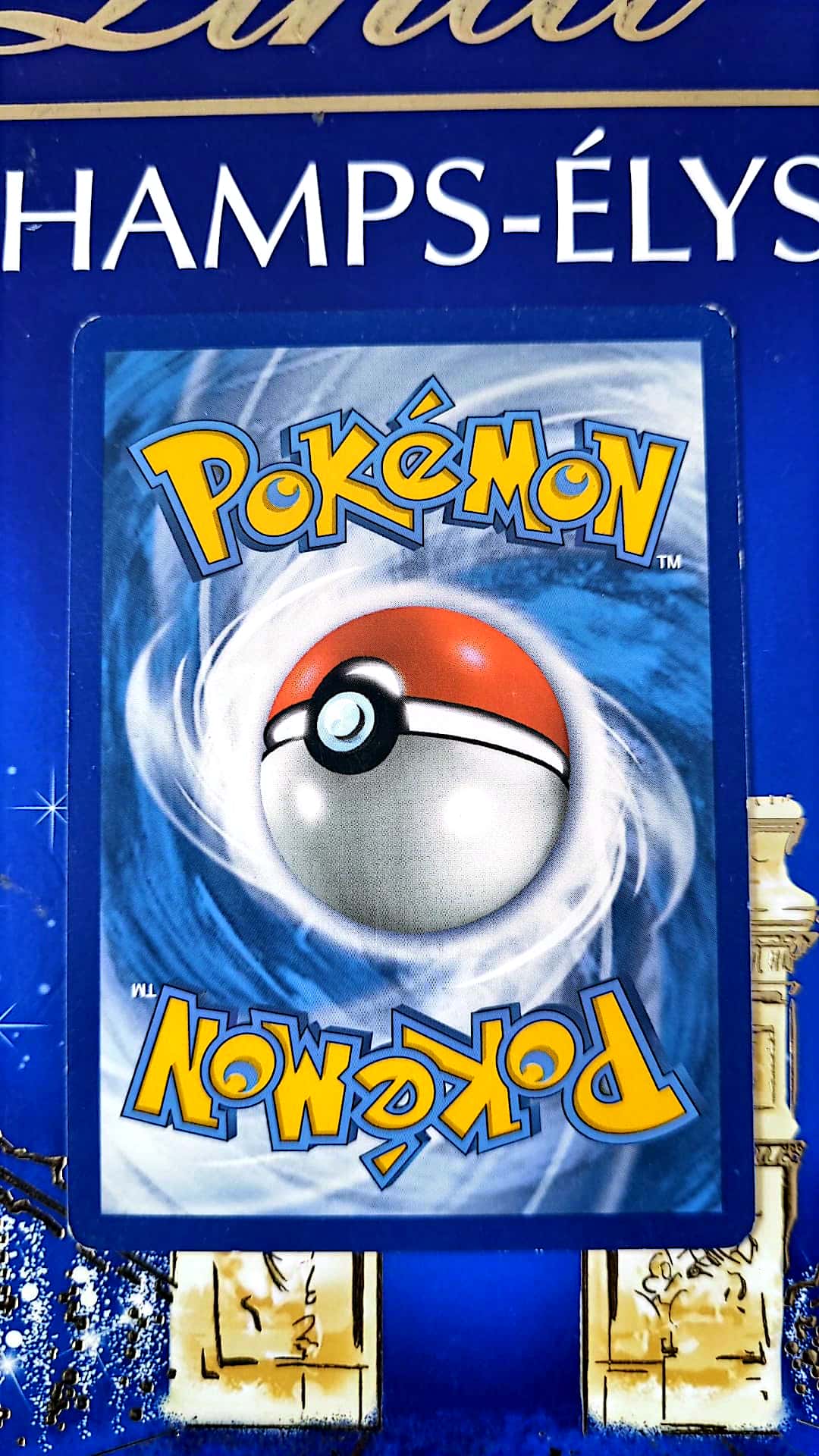 Jeu vidéo : Carte Pokémon Farfaduvet – PV 90 – Attaques Pas Léger & Ouragan – Édition Officielle