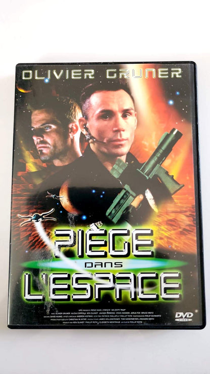Jaquette avant du DVD Piège dans l’espace avec Olivier Gruner