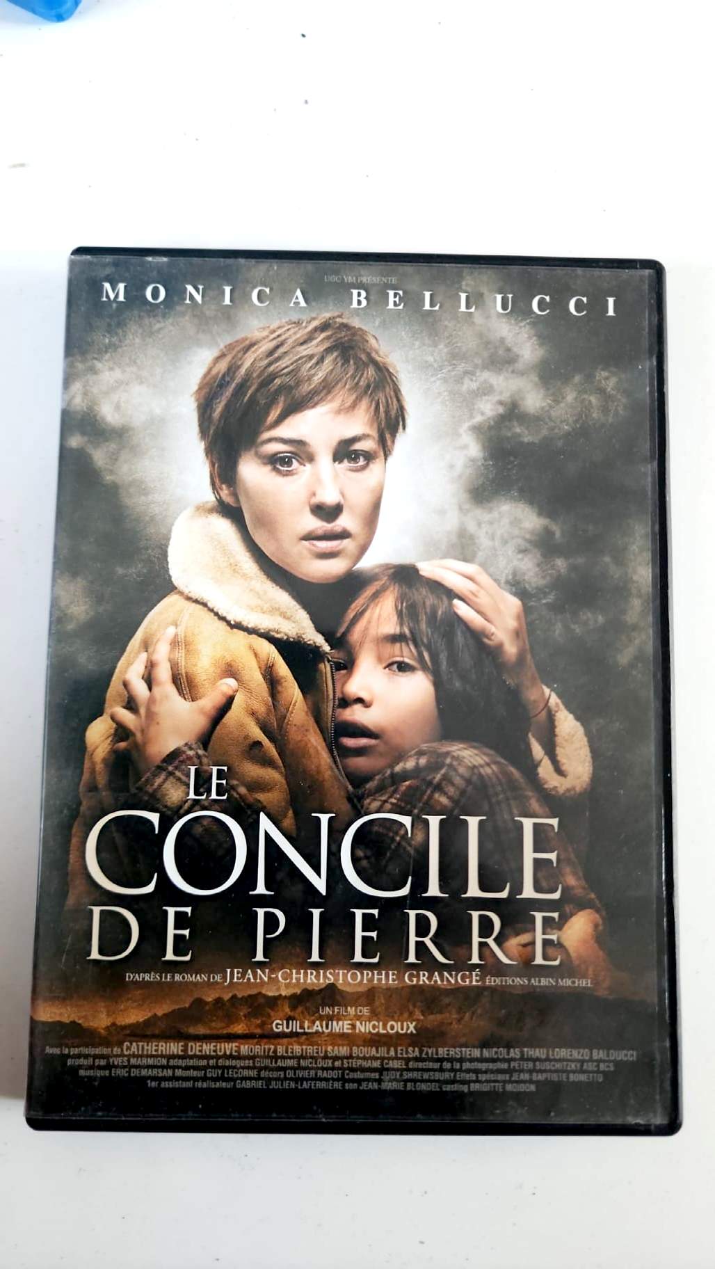 Le Concile de pierre DVD, jaquette arrière et caractéristiques