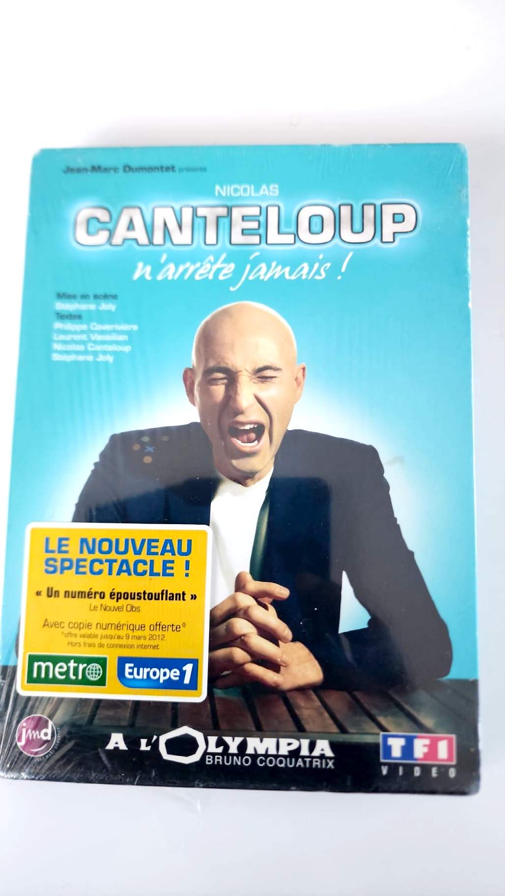 Nicolas Canteloup n’arrête jamais ! DVD, jaquette avant