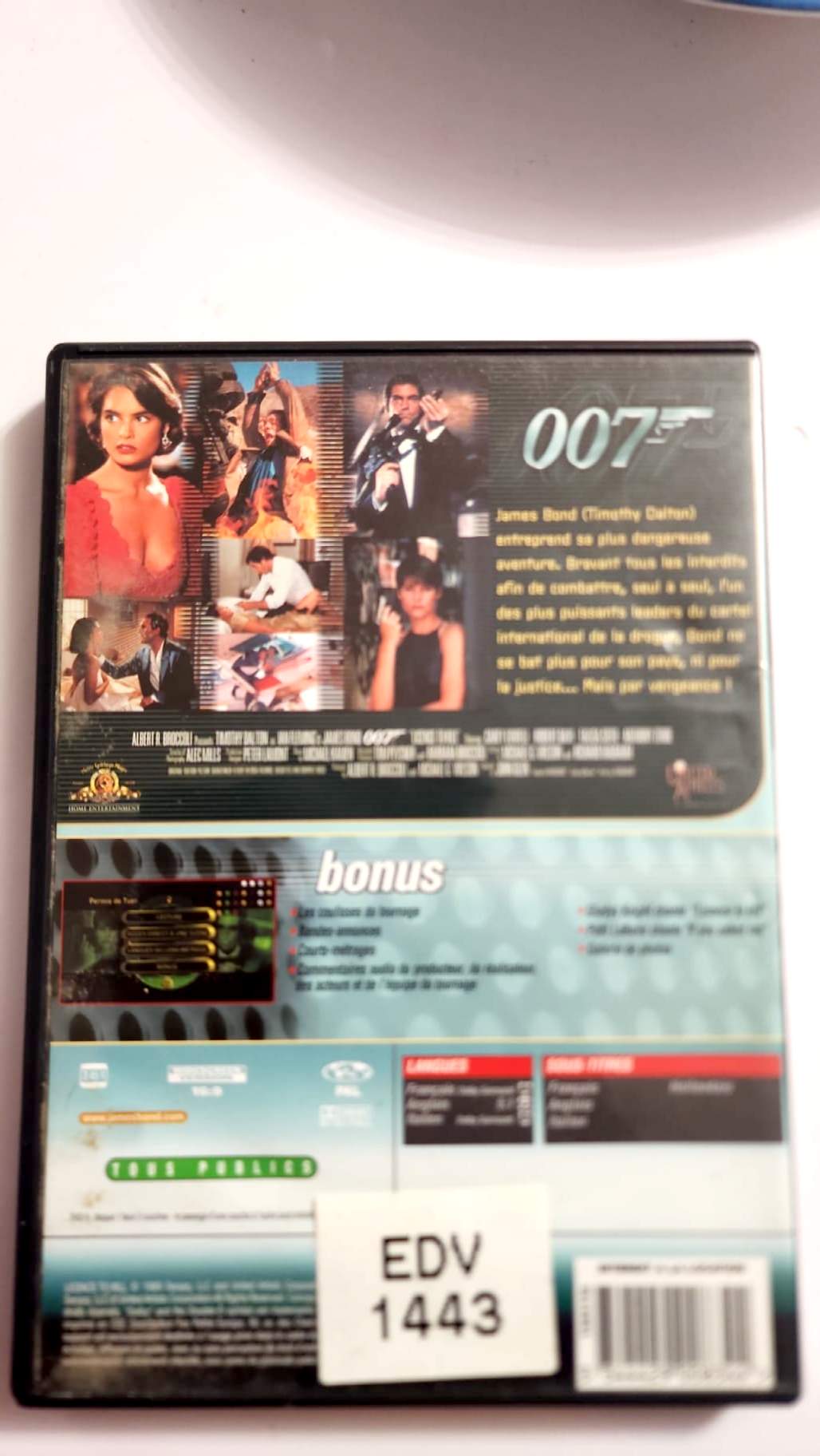 Jaquette arrière Permis de tuer édition 007 spéciale DVD