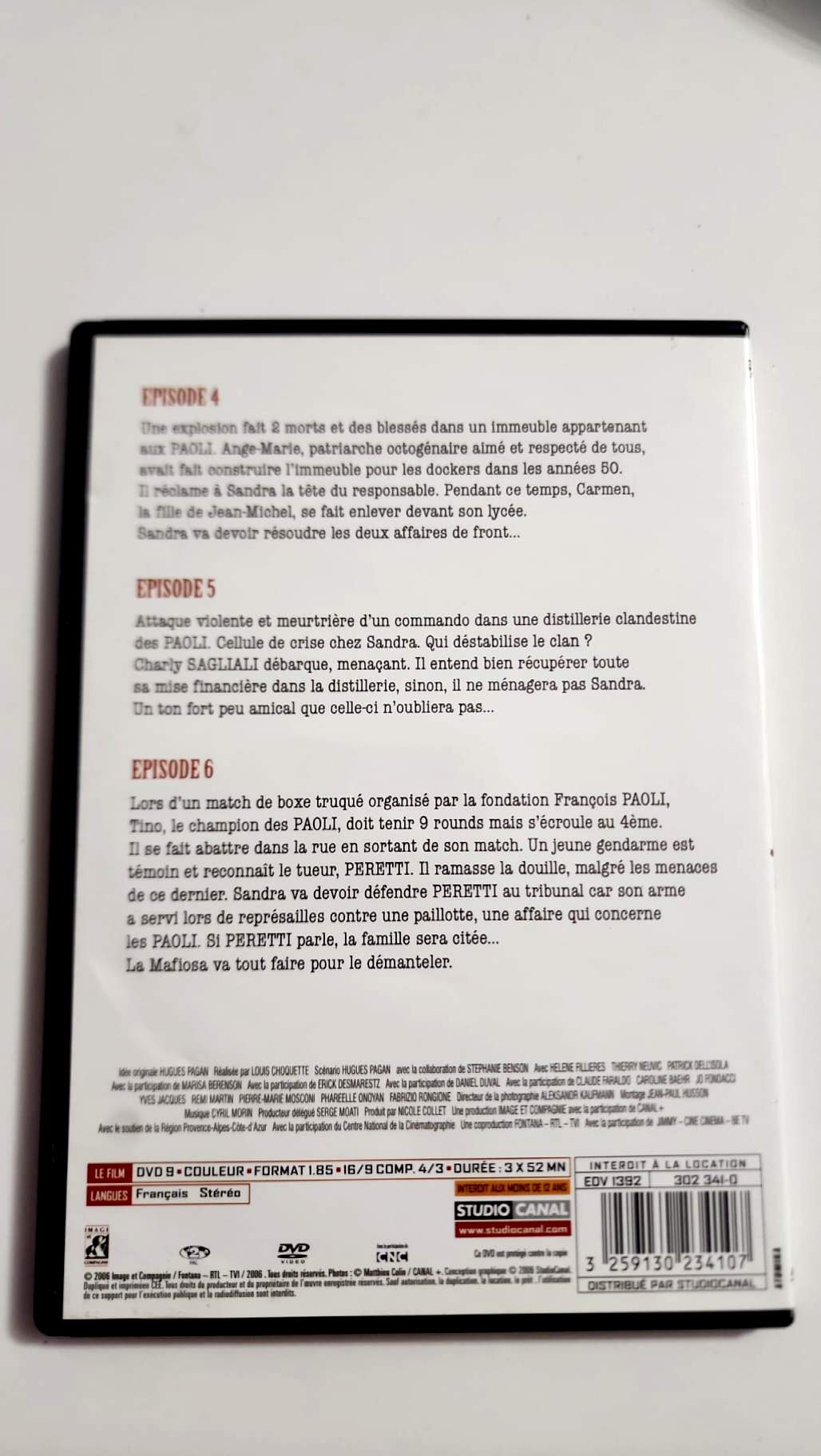 Jaquette avant du DVD Mafiosa Le Clan StudioCanal