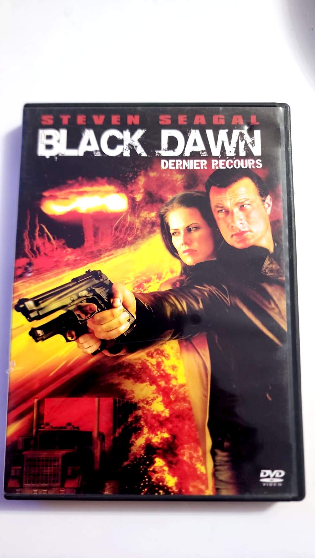 Jaquette avant Black Dawn Dernier recours avec Steven Seagal