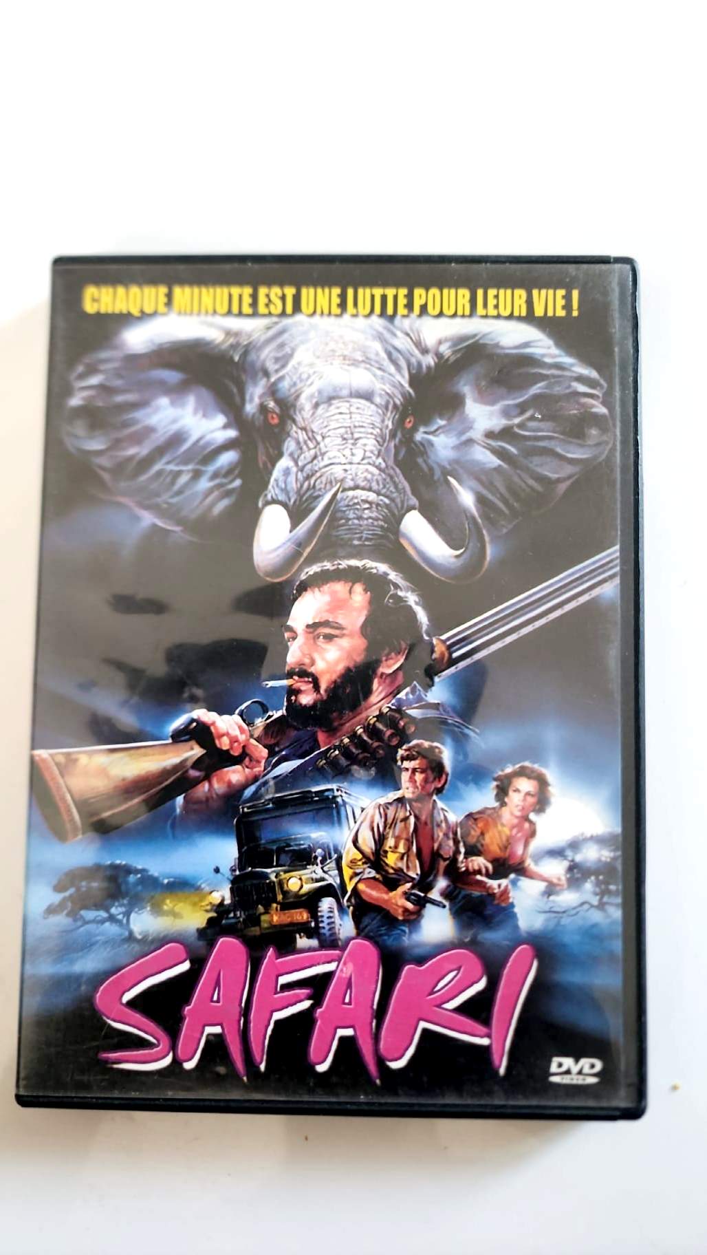 Jaquette avant Safari DVD avec éléphant