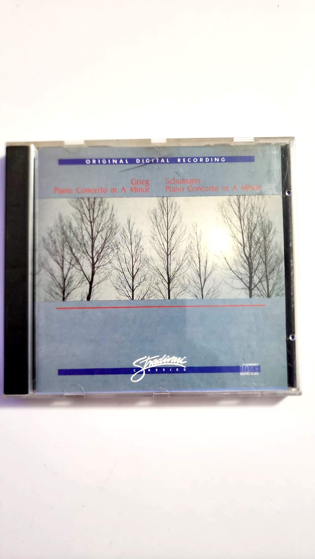 Grieg & Schumann – Concertos pour piano – Marian Lapsansky – CD
