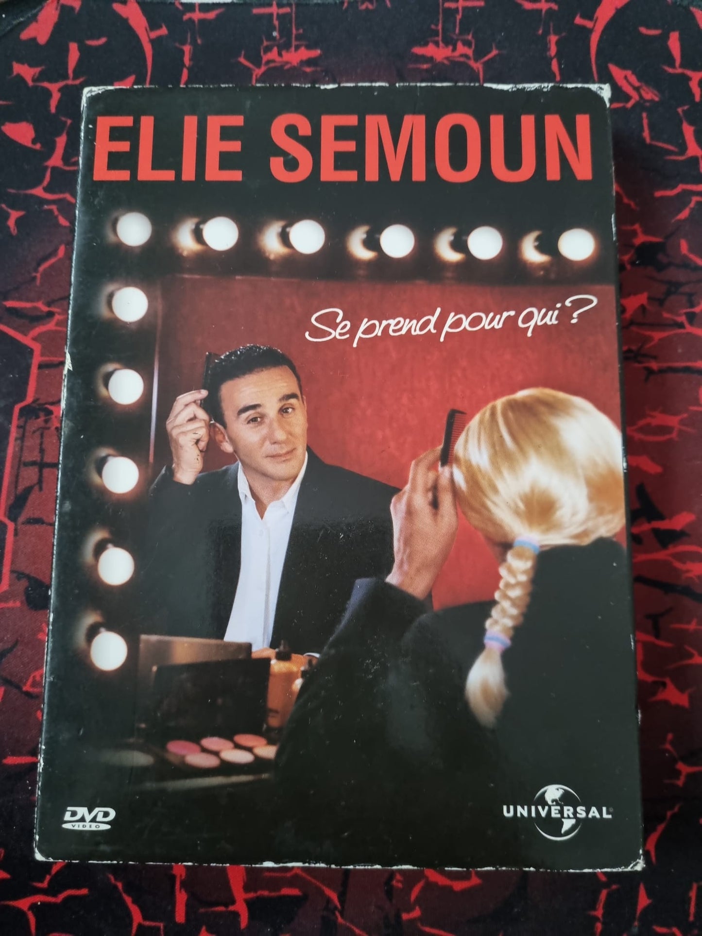 Élie Semoun – Se prend pour qui ? – Spectacle humoristique en DVD