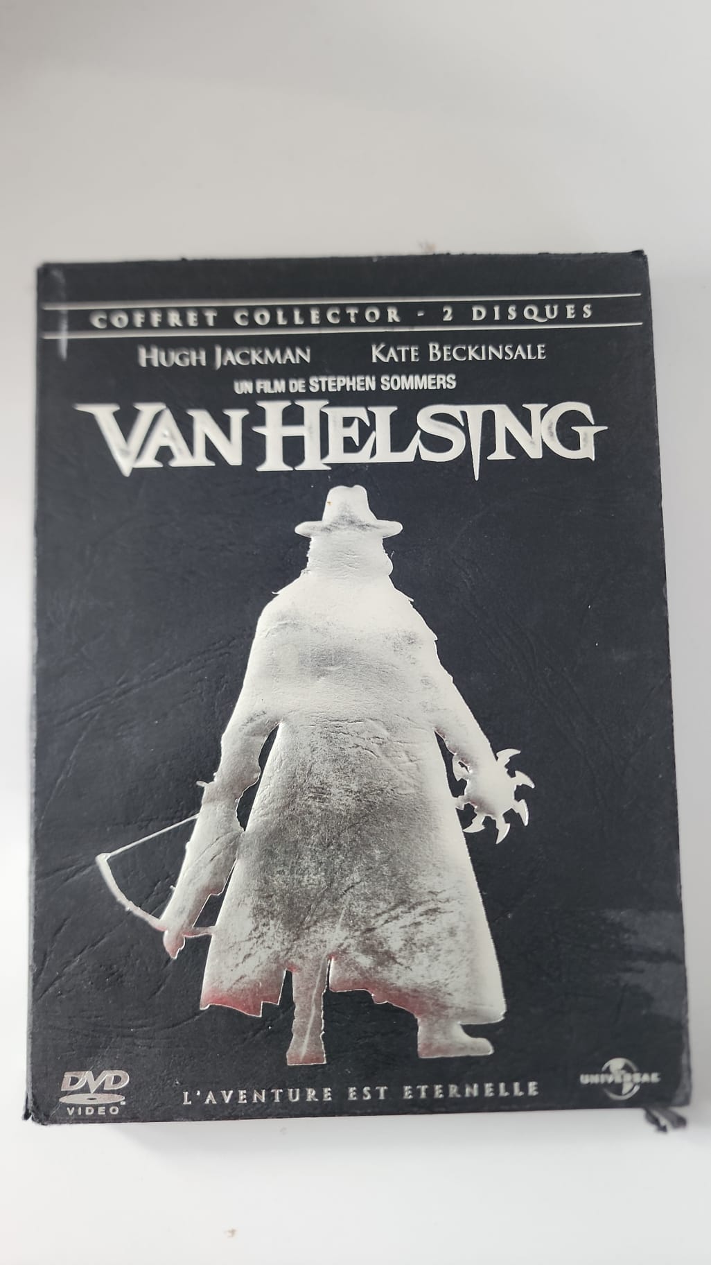 Jaquette avant du coffret collector 2 DVD Van Helsing