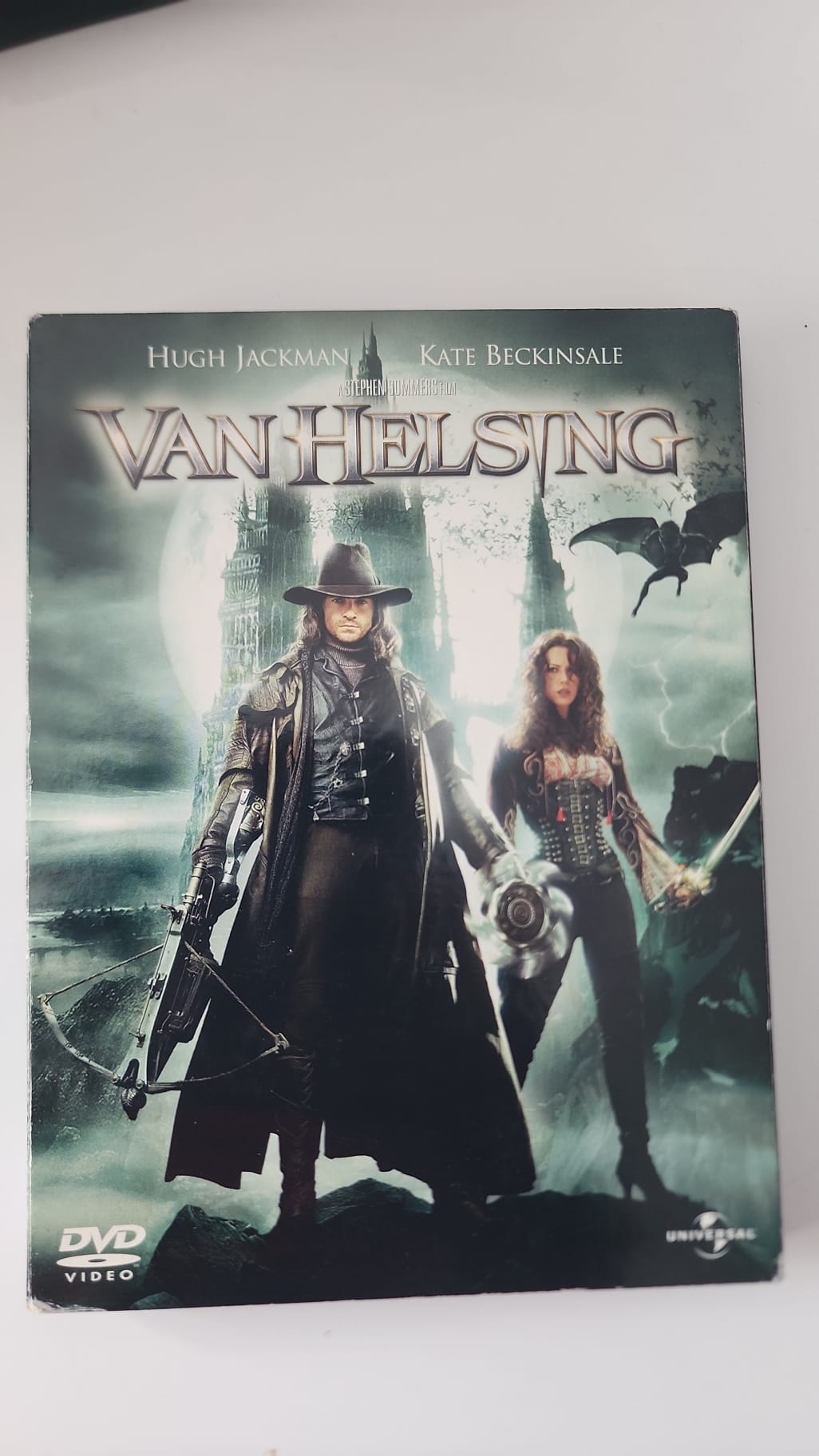 Jaquette avant du coffret 2 DVD Van Helsing