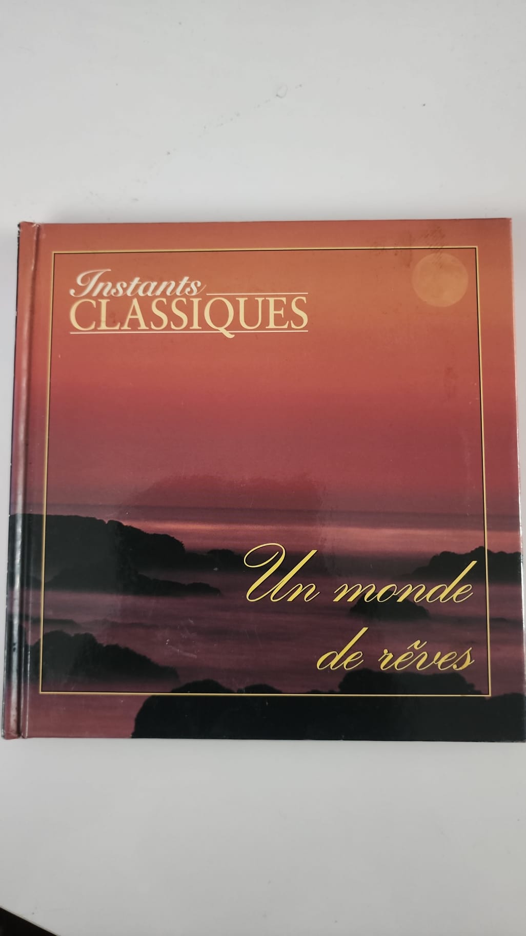 Classical Moments – A world of dreams – Classical music – Book + Audio CD included – Compilation