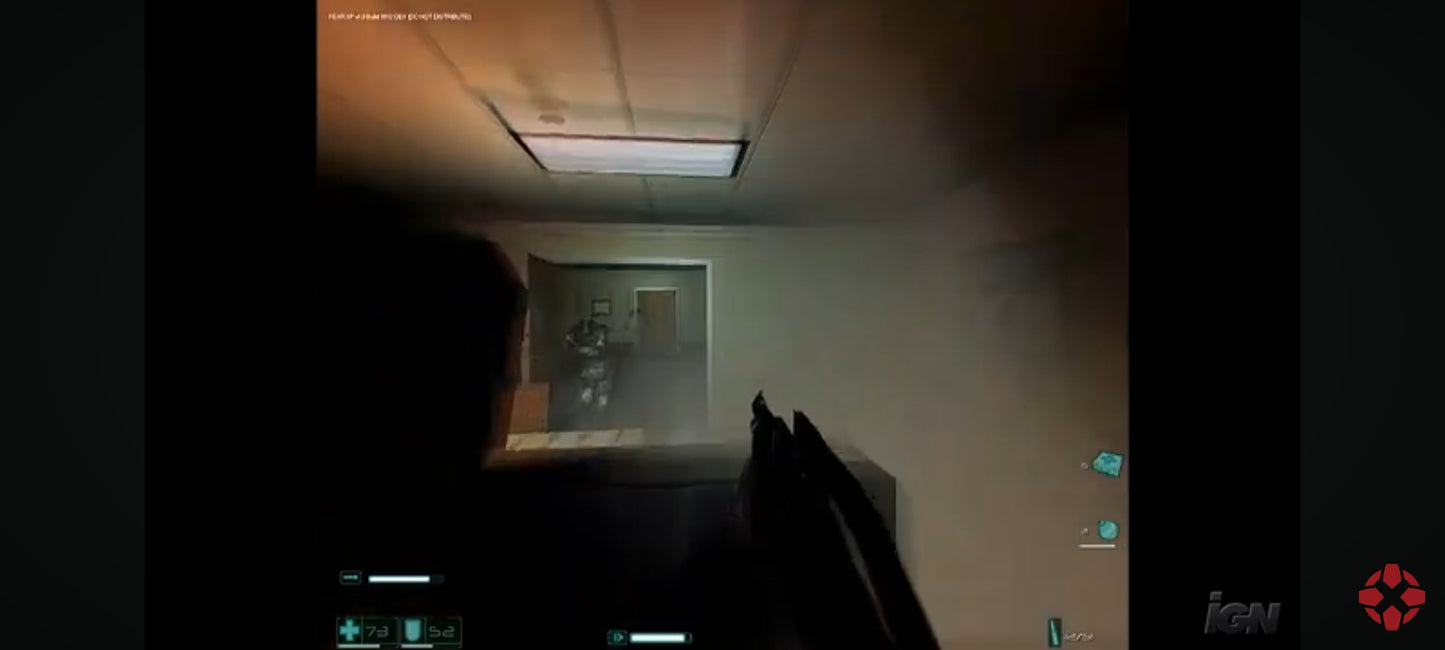 Jeu vidéo PC : f.e.a.r extraction point pc gameplay