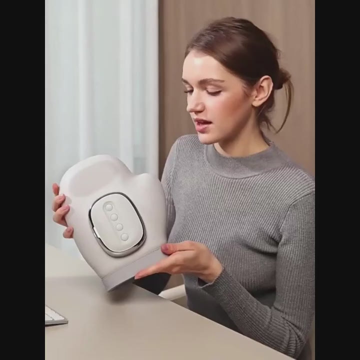 Démonstration du masseur de main électrique.