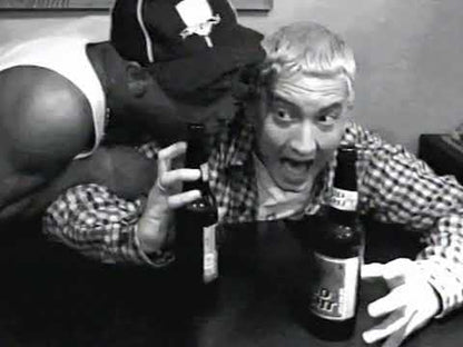 Da Hip Hop Witch (2000), avec Eminem et les artistes hip-hop : court teaser original A-Pix Entertainment, archive anglaise.