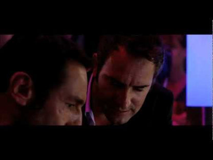 Les Infidèles (2012), Jean Dujardin et Gilles Lellouche : bande-annonce officielle française publiée par Viva Film.