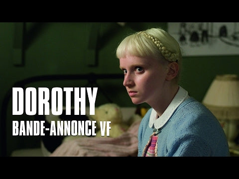Bande-annonce officielle VF de Dorothy / Dorothy Mills (2008), Agnès Merlet, Carice Van Houten et Jenn Murray ; Mars Films.