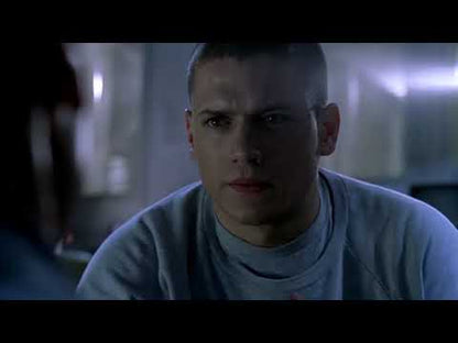 Prison Break — Saison 1, partie 2 : extrait de l’évasion de Fox River en fin de saison, en anglais, chaîne one prison ; scène narrative, pas une bande-annonce DVD.