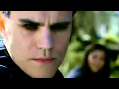 Vampire Diaries : intégrale saison 1 — bande-annonce de lancement de 2009, en anglais, archive PromoTelevision.