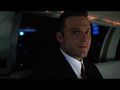 Paycheck (2003) — bande-annonce cinéma officielle en anglais, Amblin Entertainment. Film de John Woo avec Ben Affleck, Uma Thurman et Aaron Eckhart.
